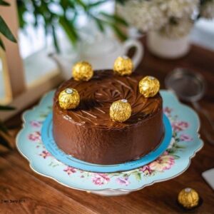 Ferrero Rocher Cake - Layer's (2.5 lbs)