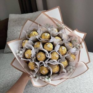 16 Pcs Ferrero Rocher Bouquet